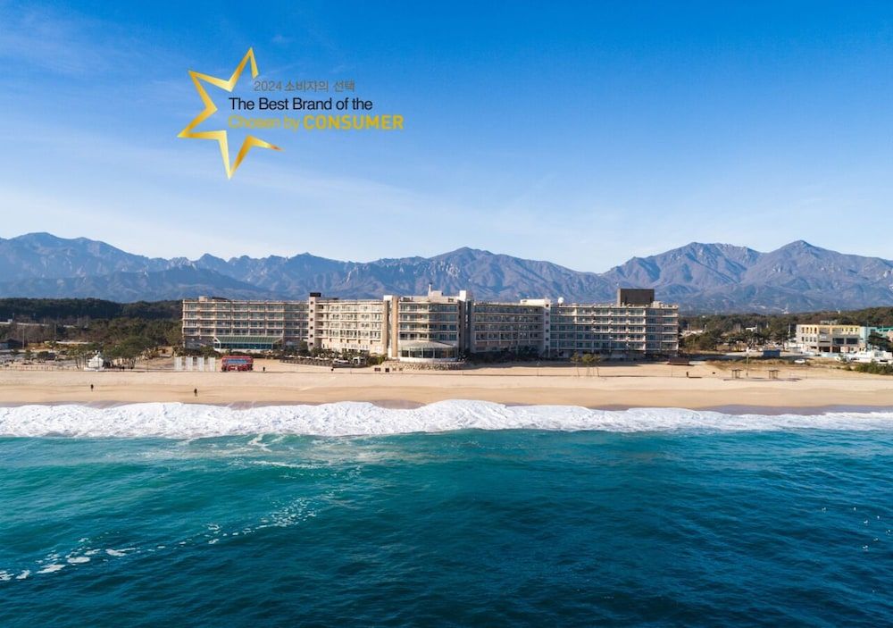 Kensington Resort Seorak Beach