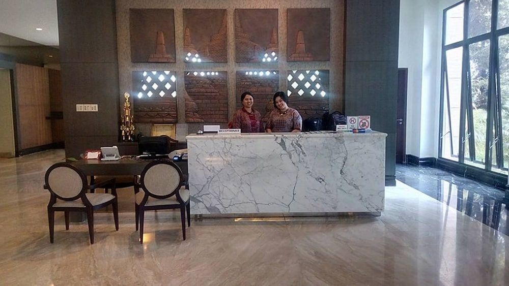 The Oxalis Regency Hotel Magelang 2