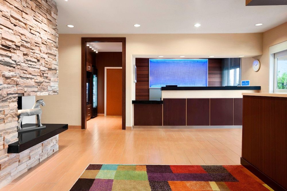 Fairfield Inn & Suites Lansing West 3