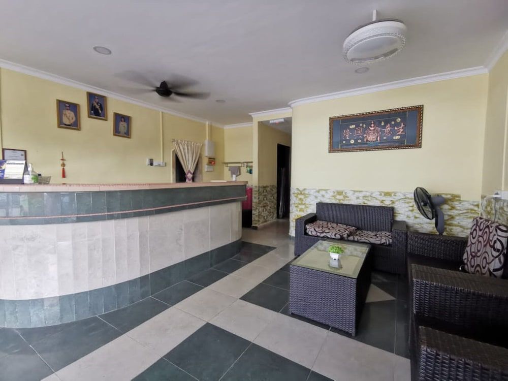 OYO 90086 My Seven Days Inn 2