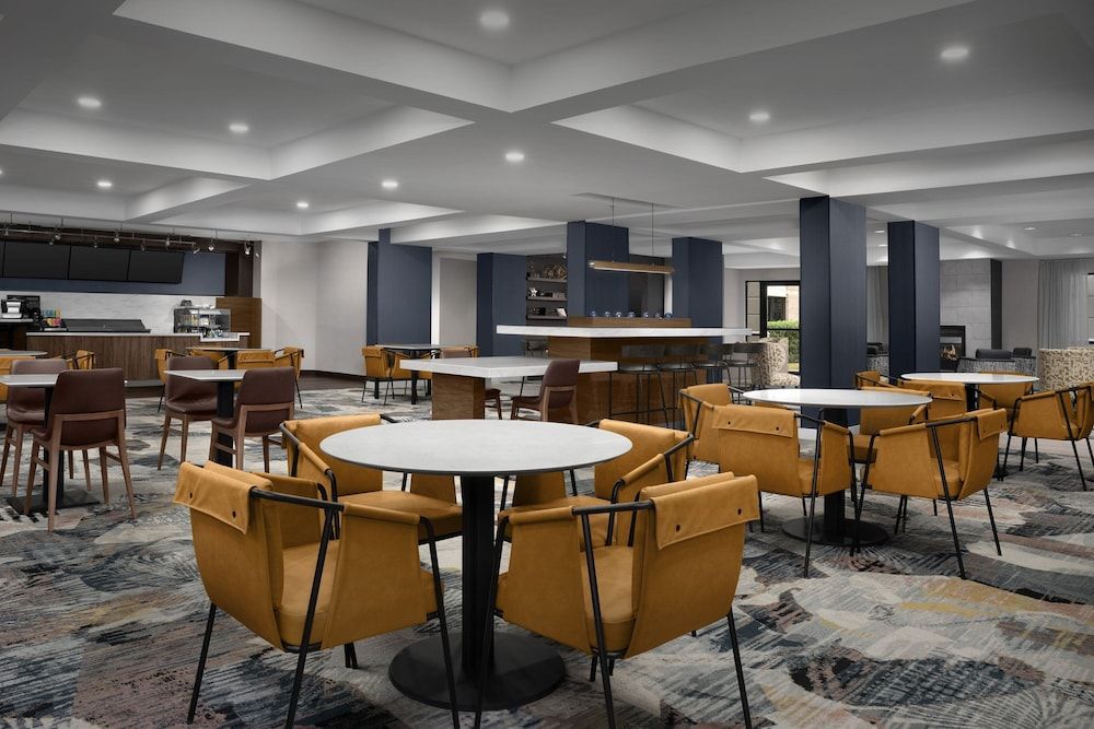 Courtyard by Marriott Dallas Addison/Quorum Drive 2