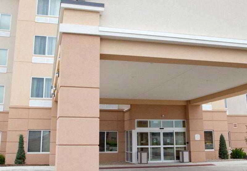 Fairfield Inn & Suites Peoria East 3