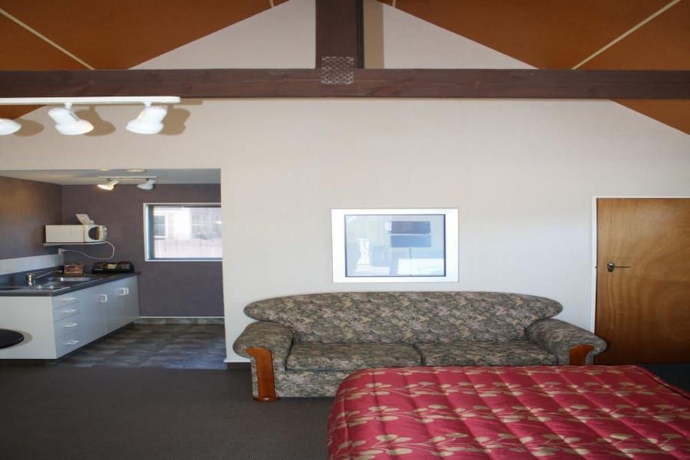 193 Aorangi Manor Motel 3