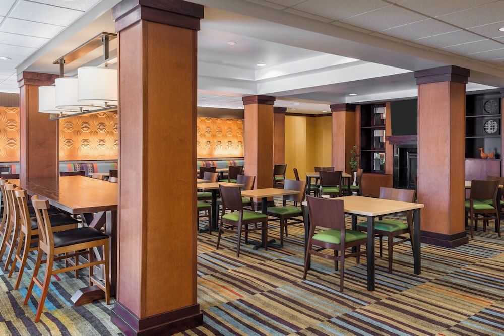 Fairfield Inn & Suites by Marriott Buffalo Airport 3