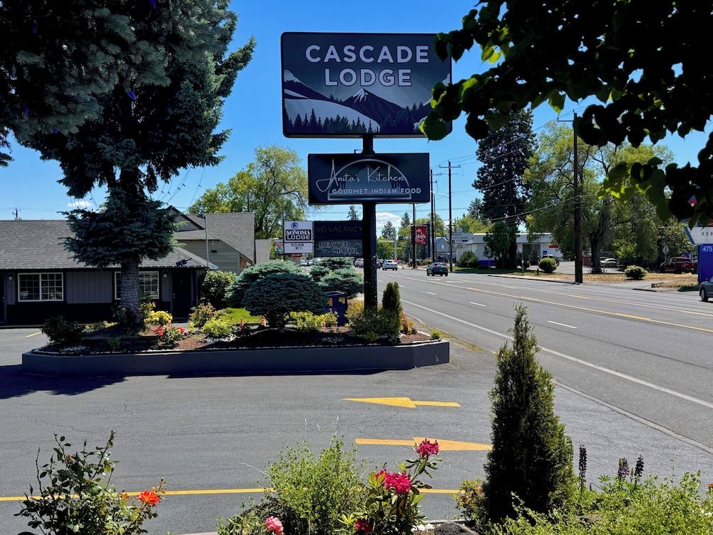 Cascade Lodge 4 estrellas en Bend
