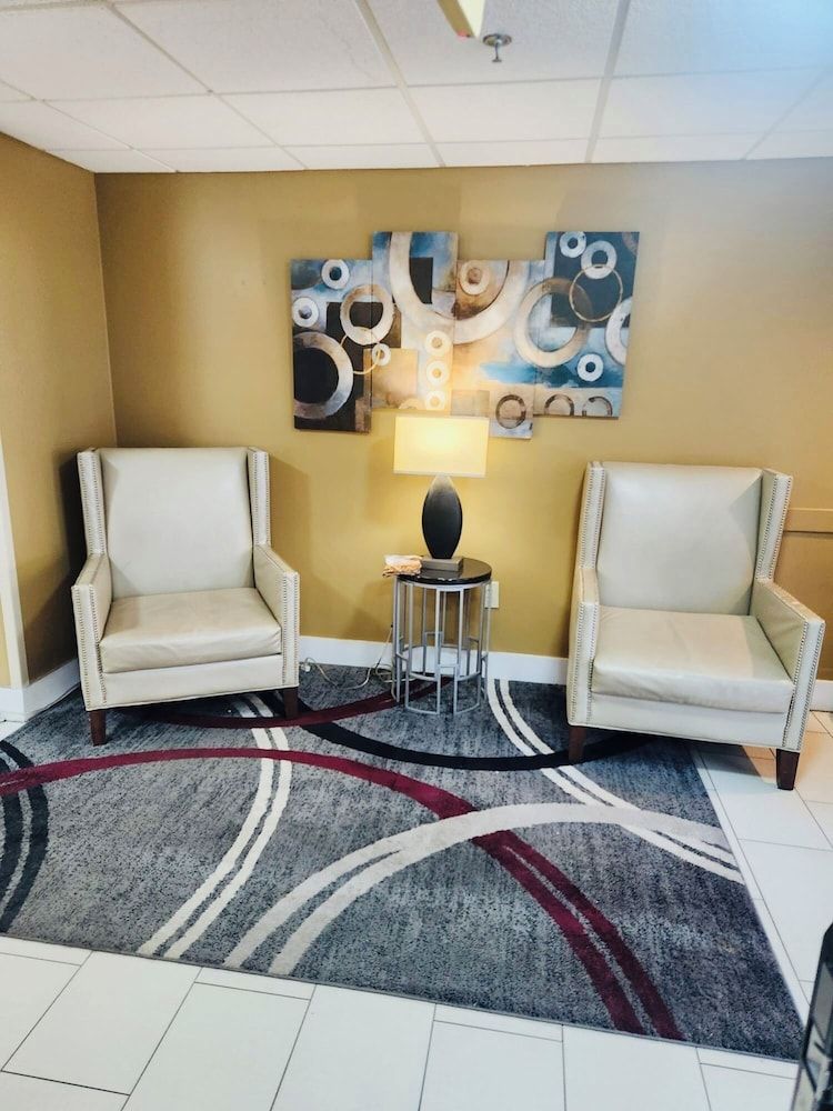 MainStay Suites Charlotte - Executive Park 2