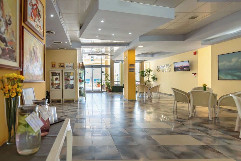 Aphrodite Beach Hotel 3