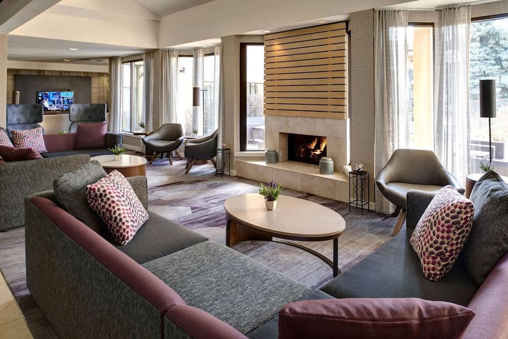 Sonesta Select Milwaukee Brookfield 3