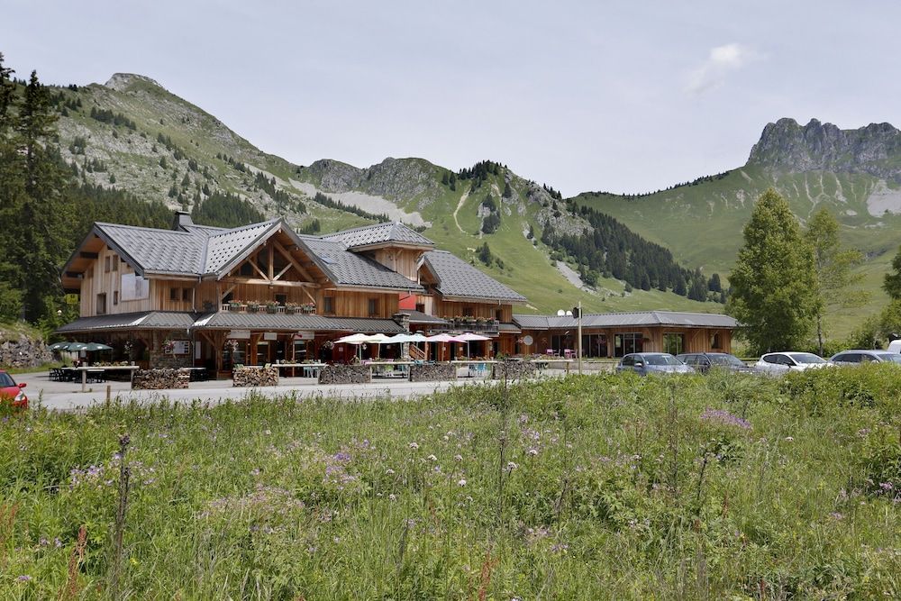 LES ROCHES 1500 3 estrelas em Morillon