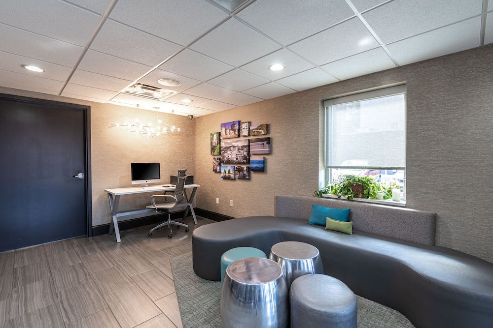 Quality Inn Asheville Downtown Tunnel Road 2