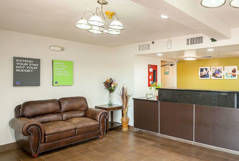 Studio 6 Fort Worth, TX - Meacham 3