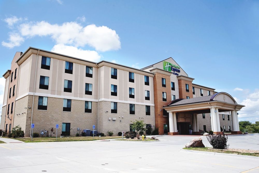 Holiday Inn Express and Suites Urbandale by IHG 2 estrelas em Urbandale