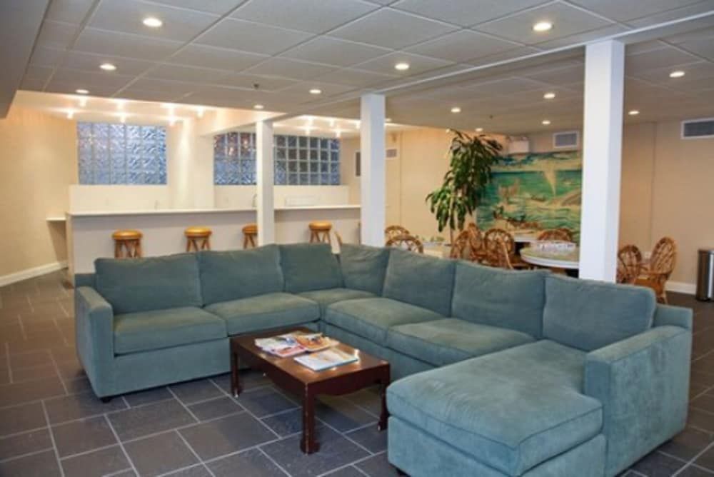 The Sandpiper Beach Club 2