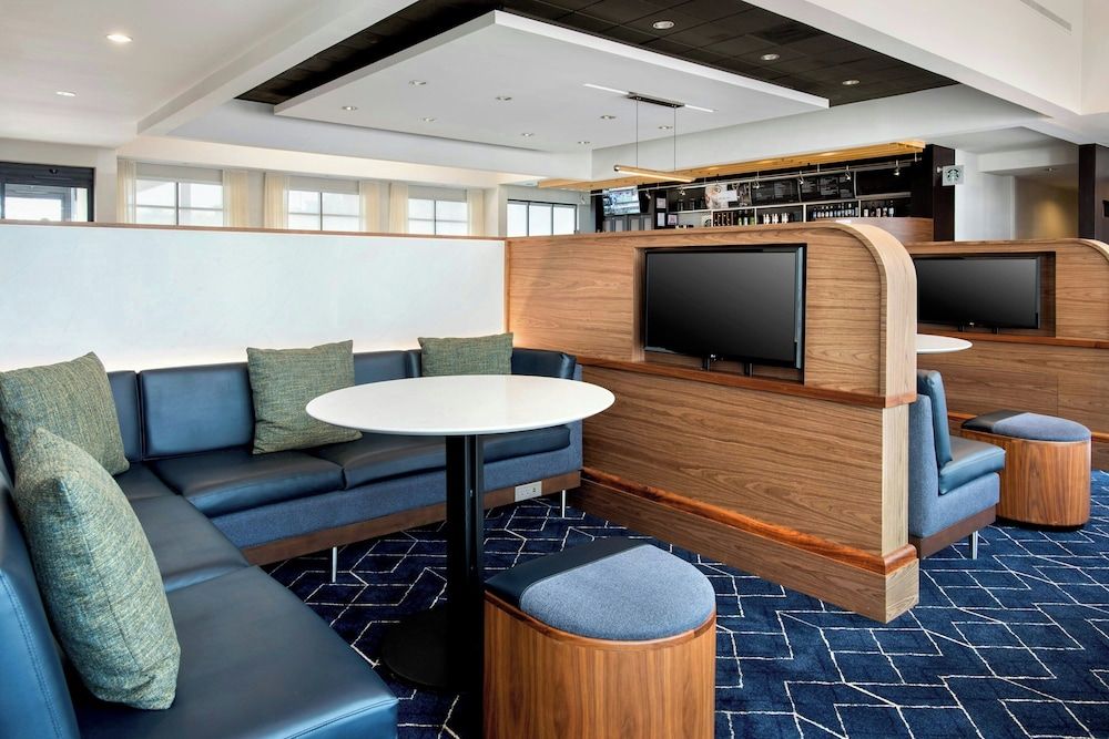 Courtyard by Marriott Rye 2