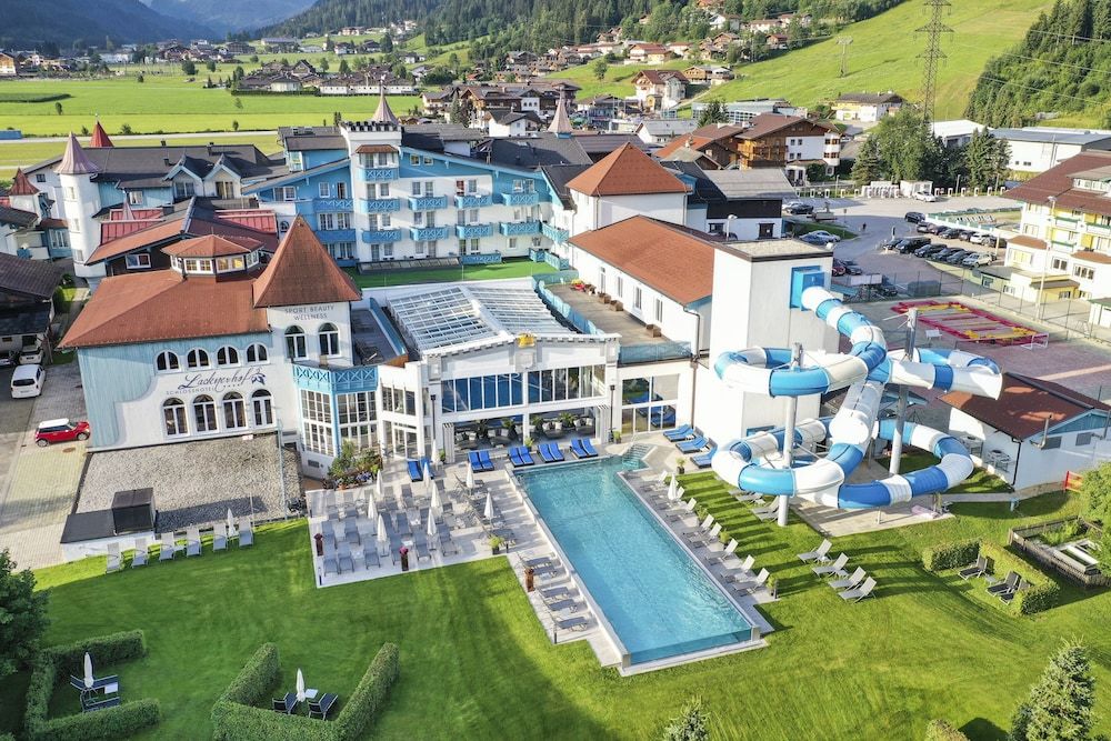 Schlosshotel Lacknerhof 4 estrelas em Flachau