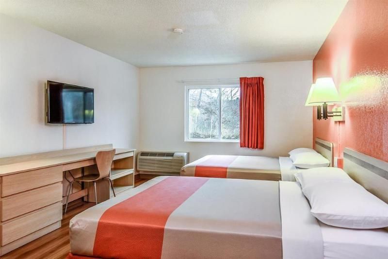 Motel 6 Boston West - Framingham 3