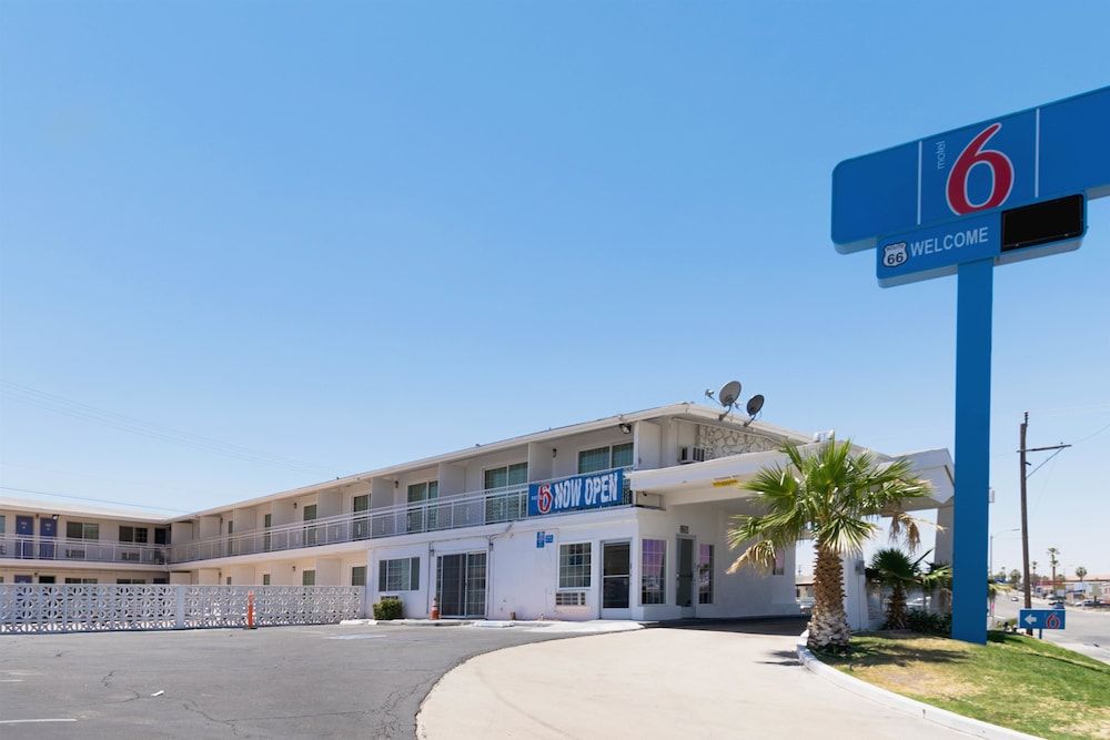 Motel 6 Barstow Ca Route 66 2 estrelas em Barstow