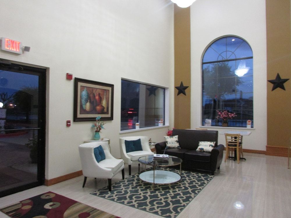 Rodeway Inn & Suites Humble, TX 2