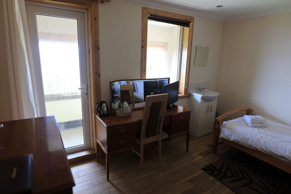 sandwick bay guest house