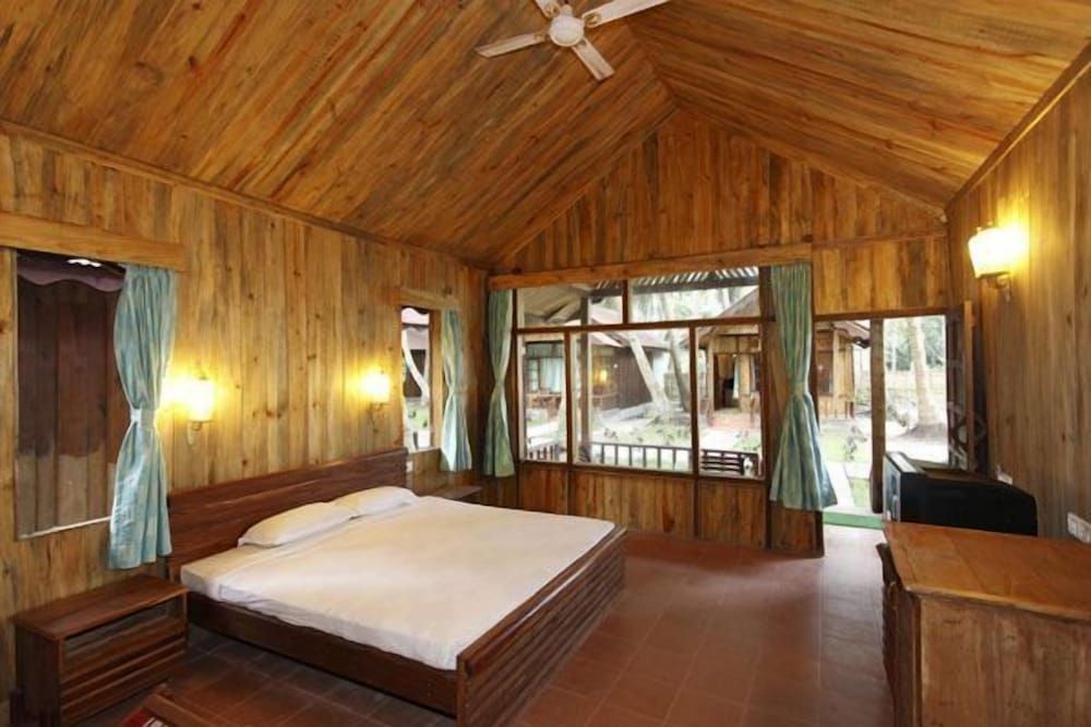 Symphony Palms Beach Resort 2