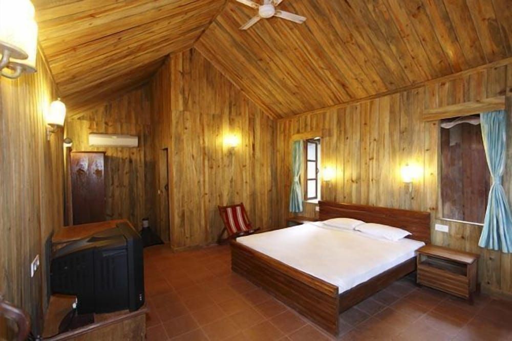 Symphony Palms Beach Resort 3