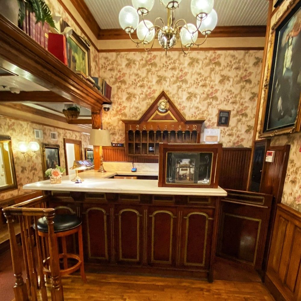 Dorymans Oceanfront Inn 2