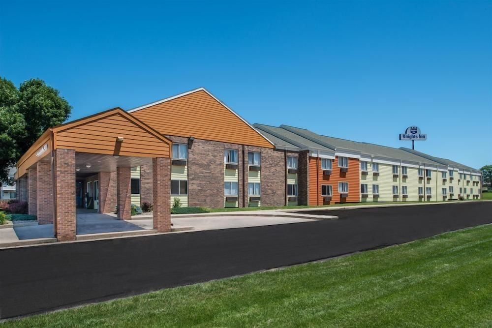 Sunset Inn & Suites - Lincoln Airport 2 estrelas em Lincoln