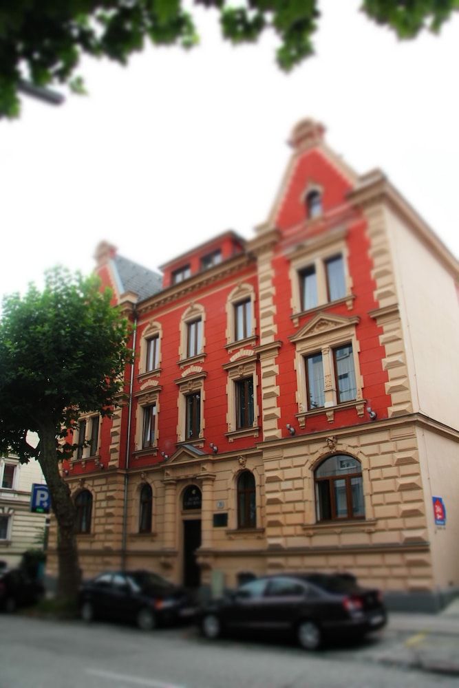 Alexandra 4 estrelas em Wels