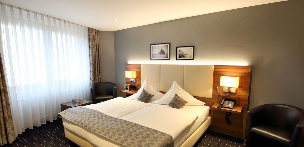 Lobinger Hotel - Weisses Ross 1