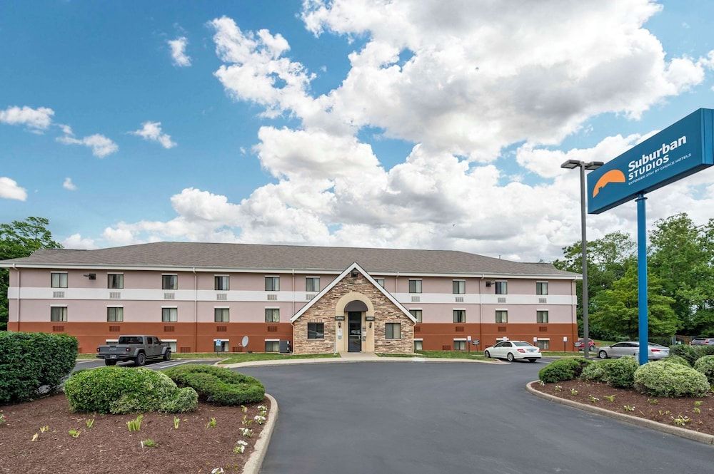 Suburban Studios Louisville East 2 estrellas en Louisville