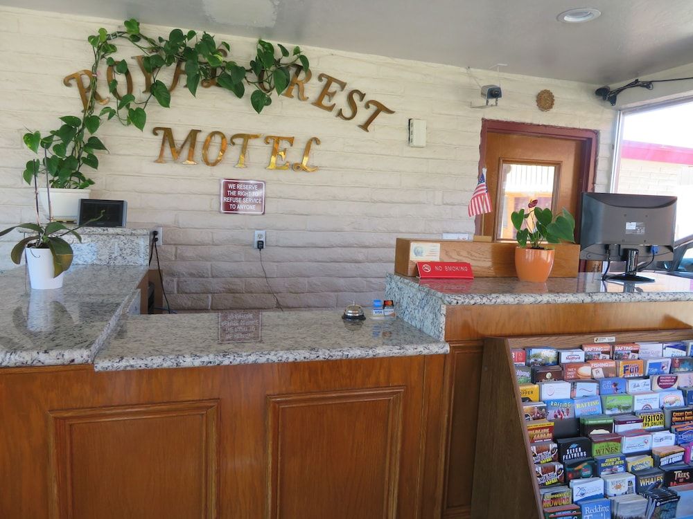 Royal Crest Motel 3