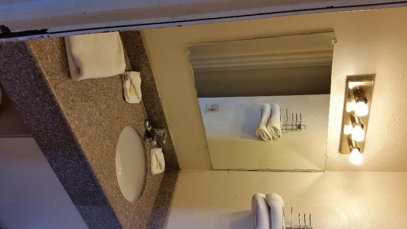 Skylark Motel Chicago Midway Airport 1