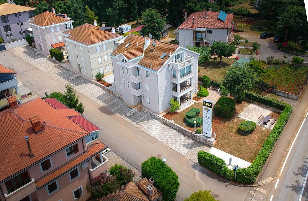 Apartments and Rooms Degra 3 estrellas en Umag