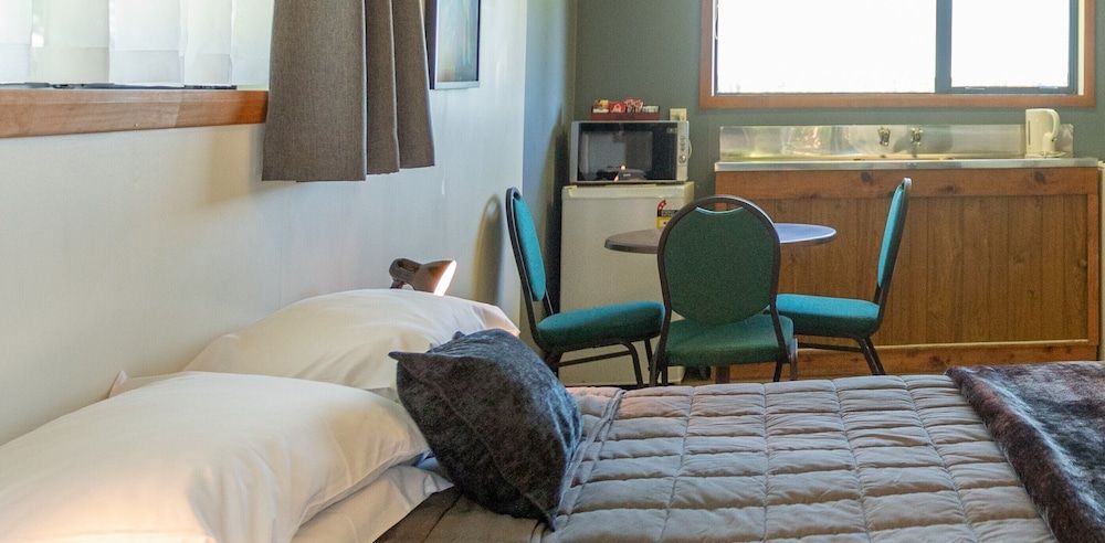 Mountain Heights Lodge 2