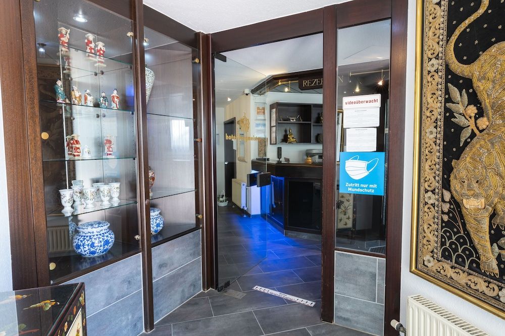 Hotel Astoria am Urachplatz 2