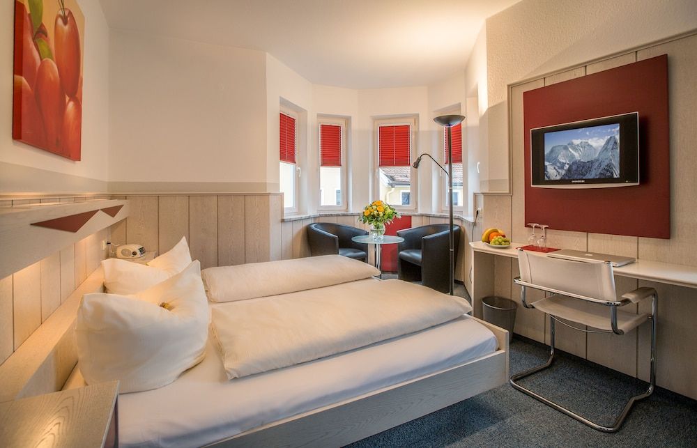 Landhotel Weißer Hahn 2