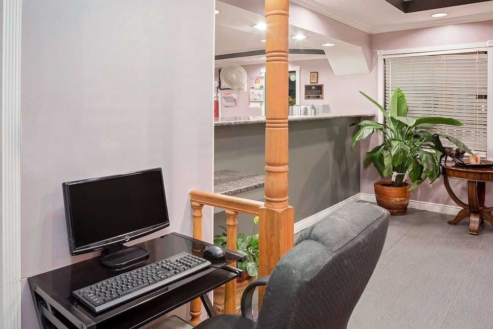 Knights Inn Port Charlotte 3