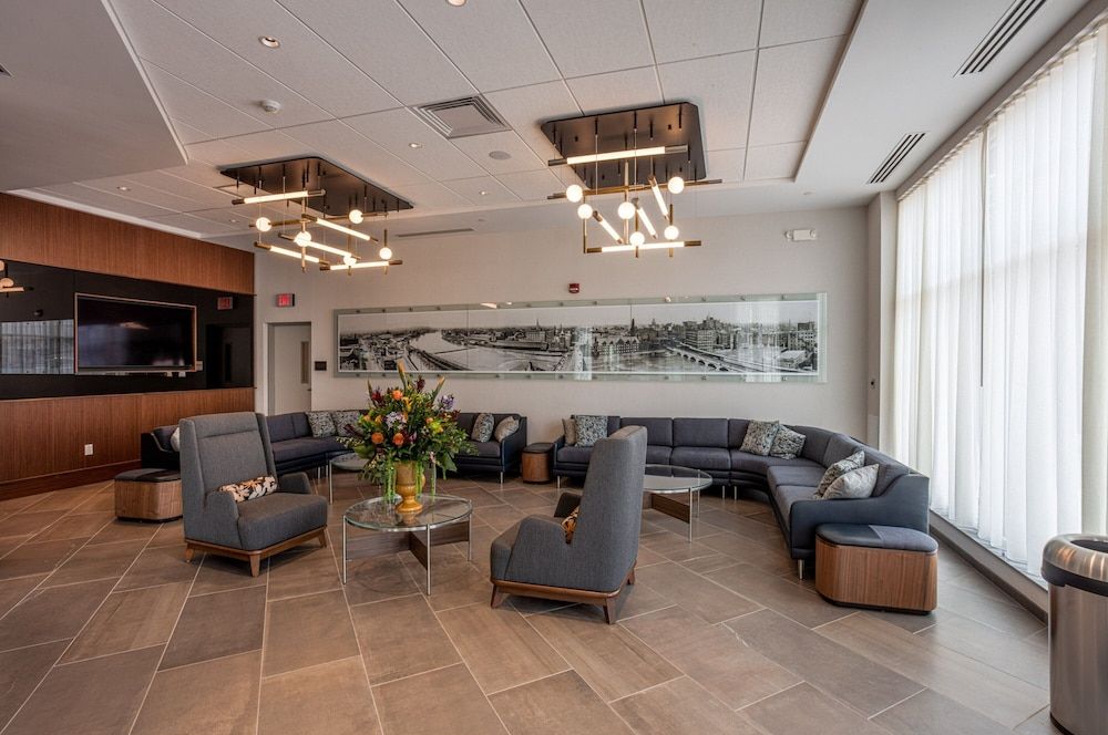 Courtyard by Marriott Rochester Downtown 2