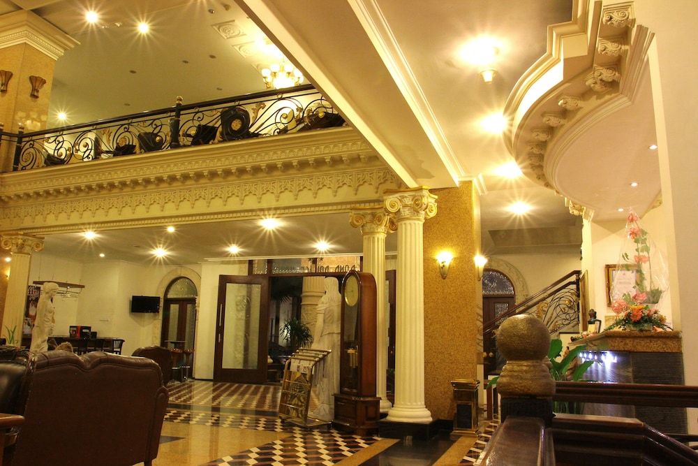 The Grand Palace Hotel Malang 3