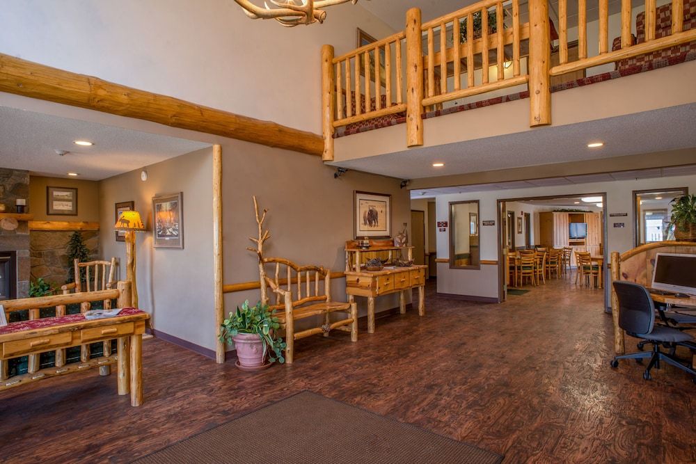 Summerset Hotel & Suites 3