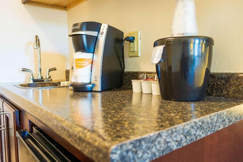 Comfort Inn & Suites Plainville - Foxboro Area 2
