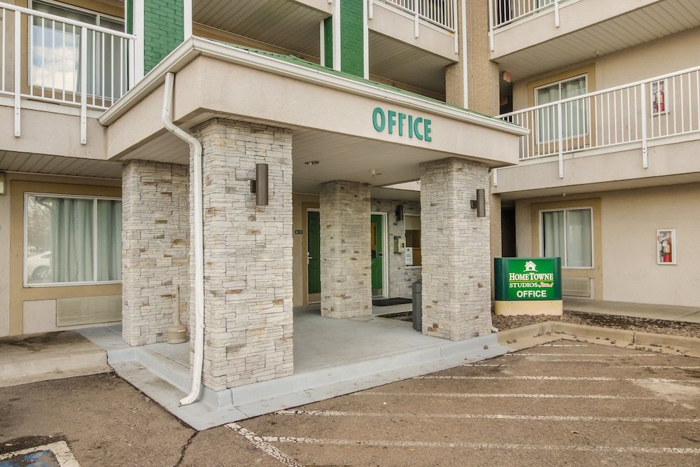 HomeTowne Studios By Red Roof Denver - Airport/ Aurora 2 estrelas em Aurora