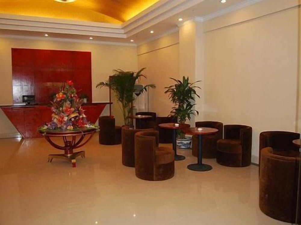 GreenTree Inn Jiujiang Railway Station Hotel 2