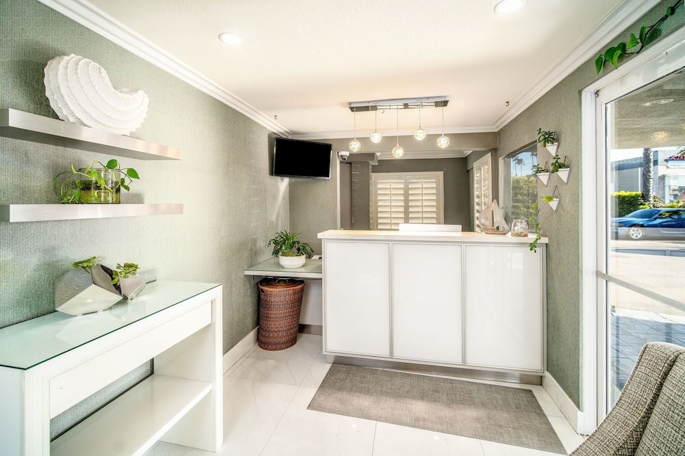 Little Inn By The Bay Newport Beach Hotel 3