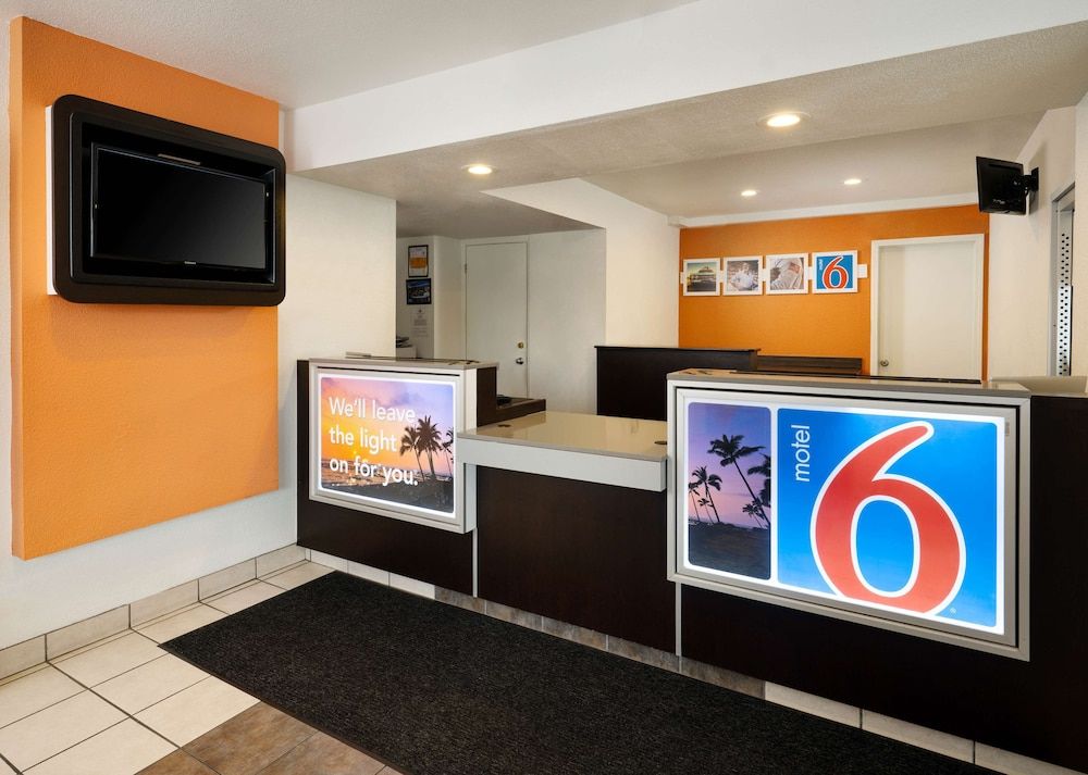 Motel 6 Pismo Beach 2