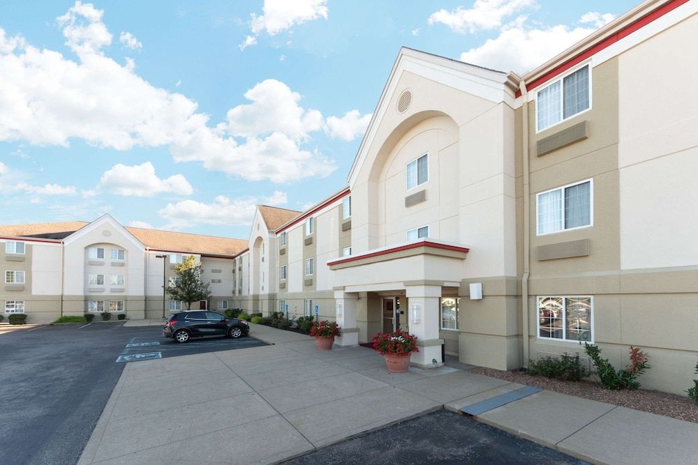 MainStay Suites Louisville Jeffersontown 3 estrellas en Louisville