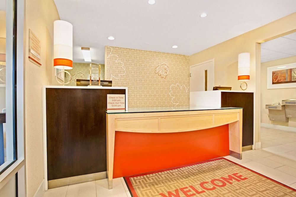 MainStay Suites Louisville Jeffersontown 2