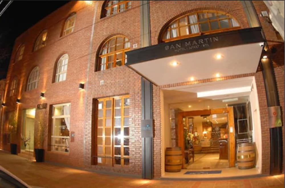 San Martin Hotel & Spa 3 estrelas em São Rafael