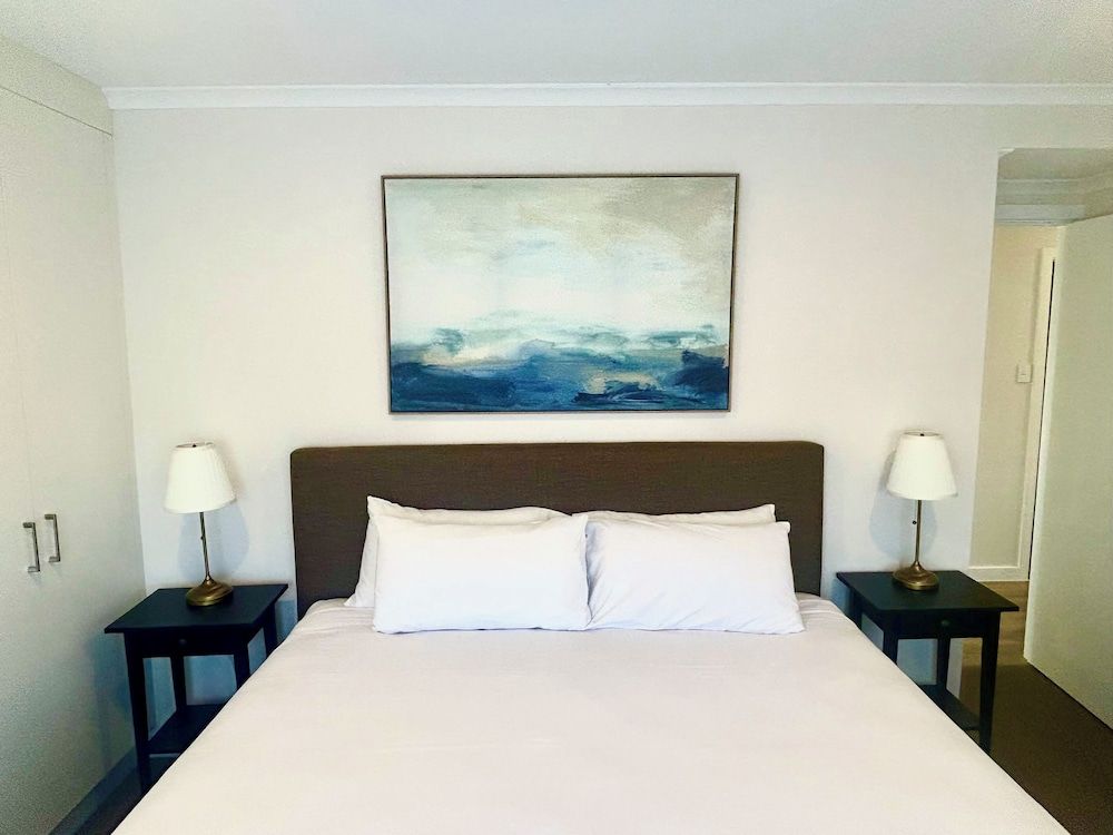 Lakeview Motel & Apartments