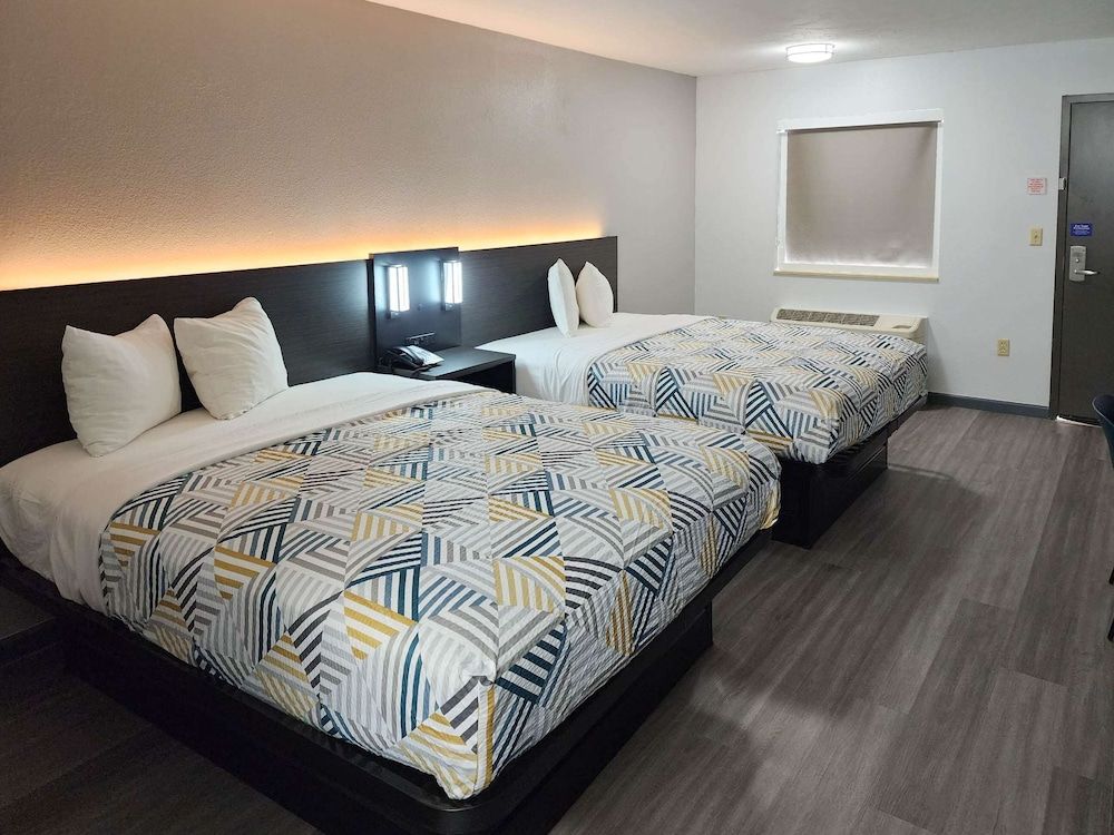 Motel 6 Oklahoma City, OK - Frontier City 3